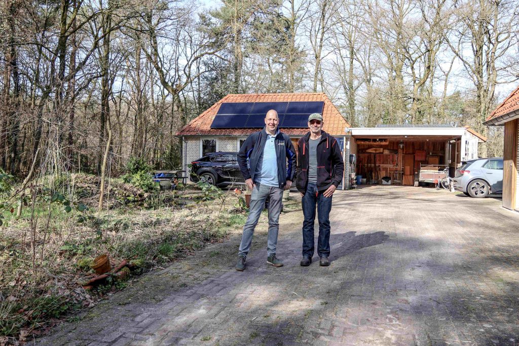 Edwin Koertshuis adviseert Roel Meijer over slimme energie-oplossingen