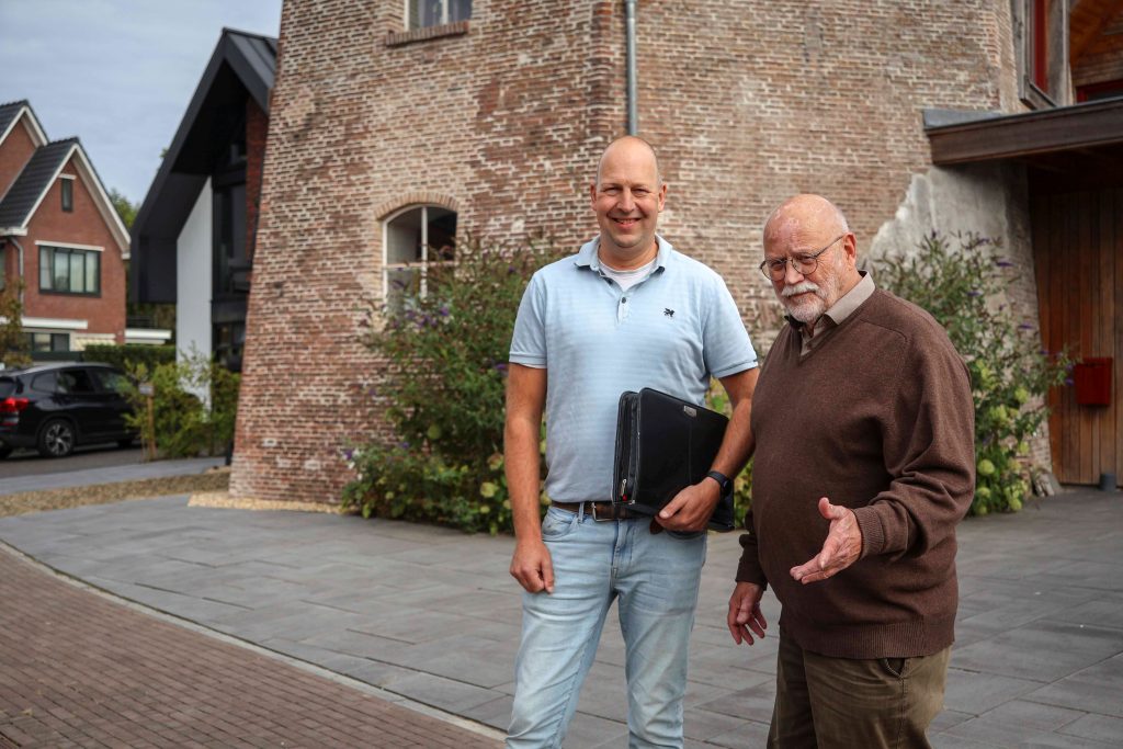 Paul Kok en Edwin Koertshuis voor de Reudinktoren